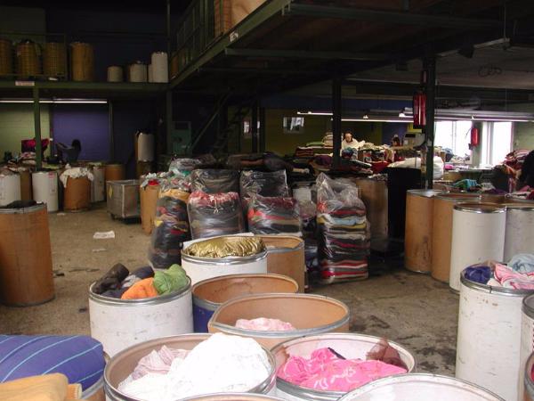 Путь секонд-хенда из Европы и США  в Россию.